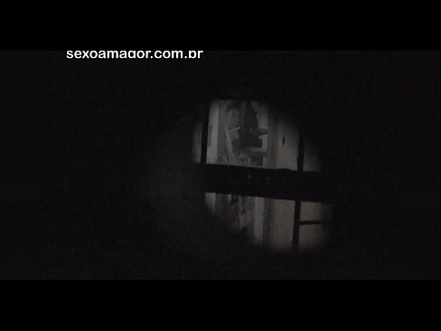 ❤️ Blondie bliver hemmeligt videooptaget af en voyeur fra nabolaget gemt bag hule mursten ️❌ Hård porno at da.mrvideospornogratis.ru ️